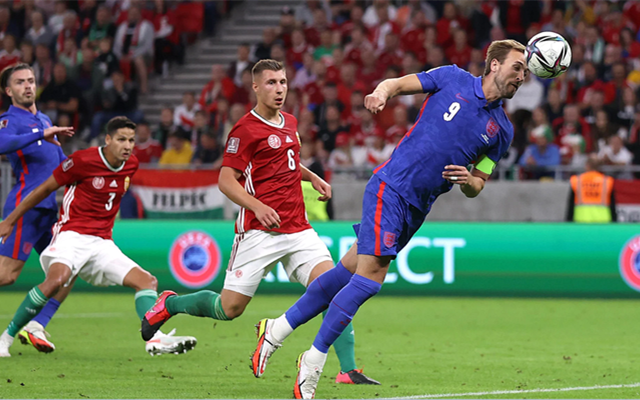 英格兰队轻取波兰队，马龙关键制胜