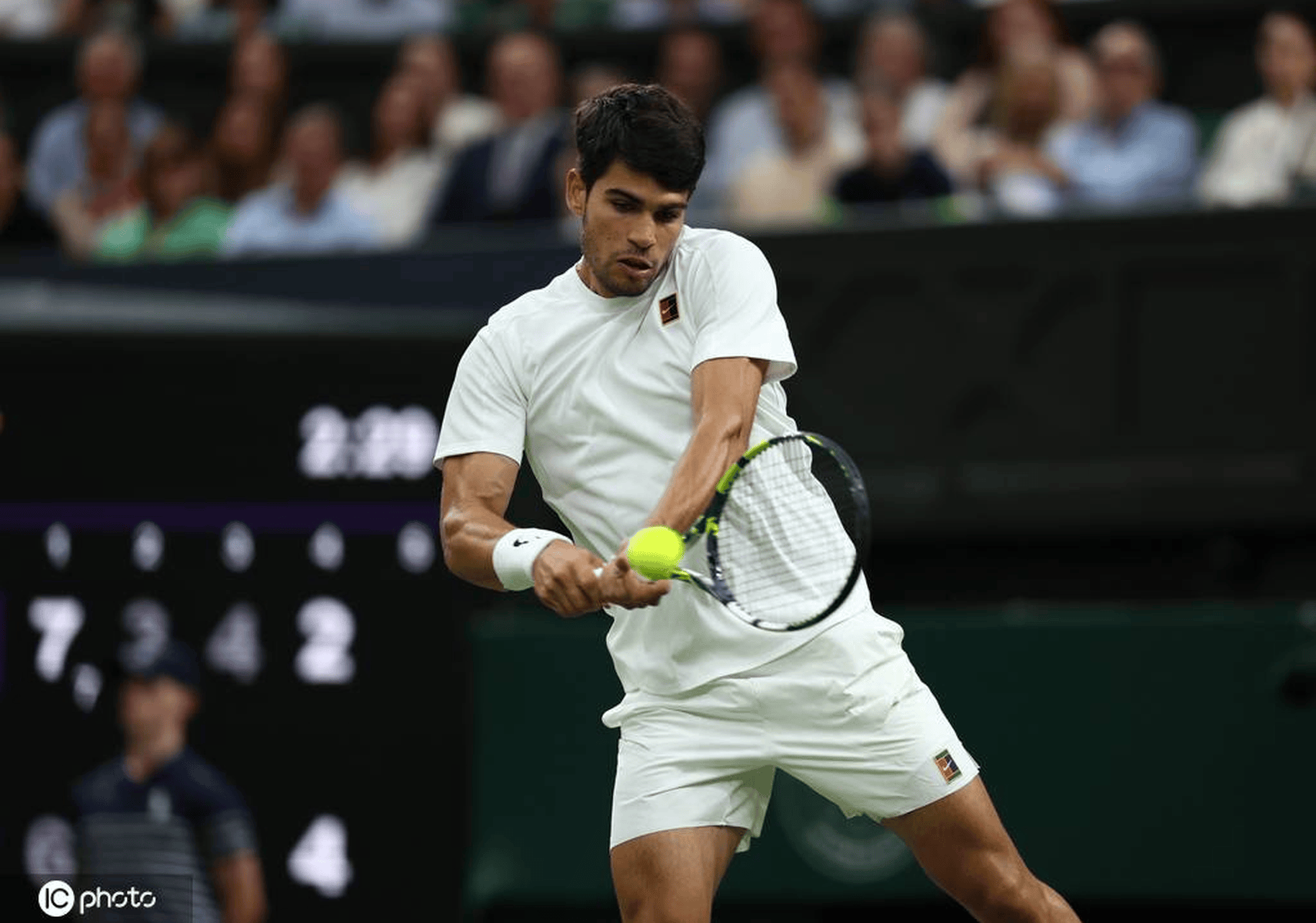 关于年终总决赛险胜温网，阿尔卡拉斯关键制胜的信息