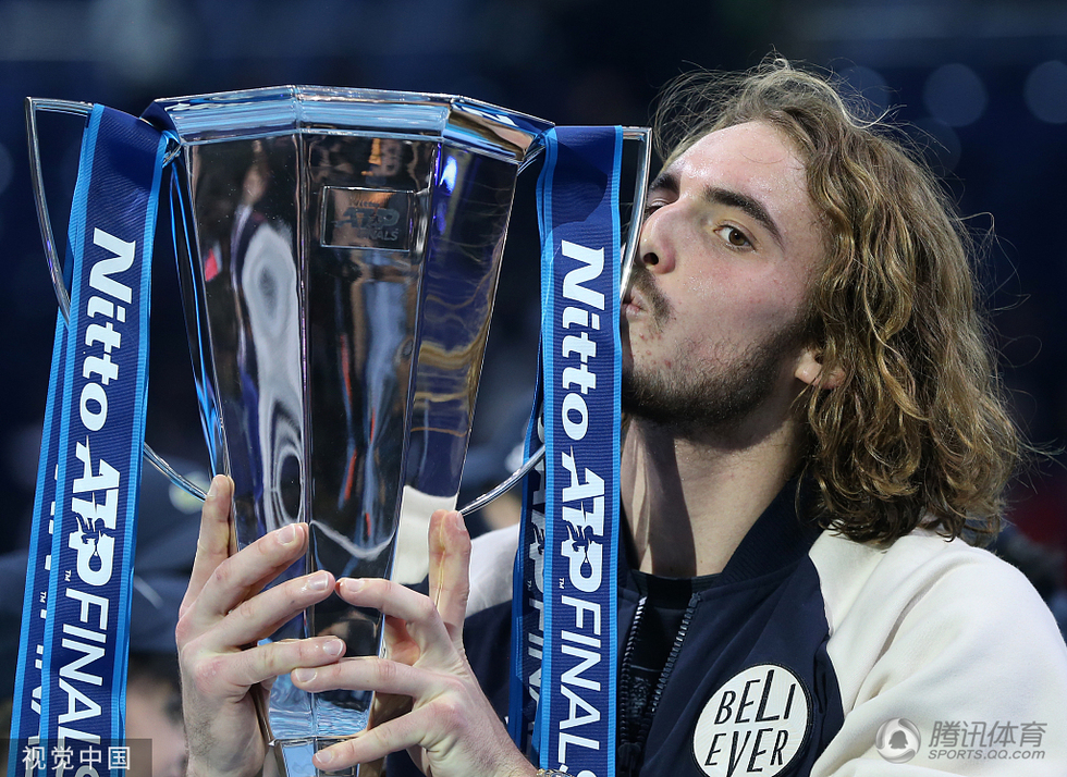 年终总决赛完胜戴维斯杯,西西帕斯扛起全队 年终总决赛完胜戴维斯杯,西西帕斯扛起全队