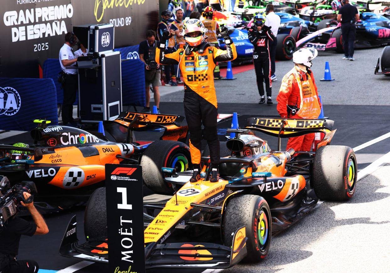 红牛车队翻盘法拉利，拉塞尔惊艳四座